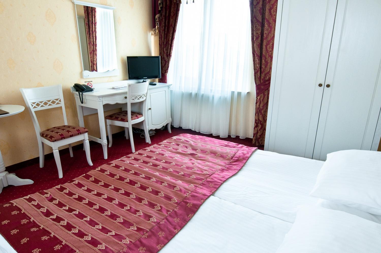 Hotel Korona ساندومييش المظهر الخارجي الصورة